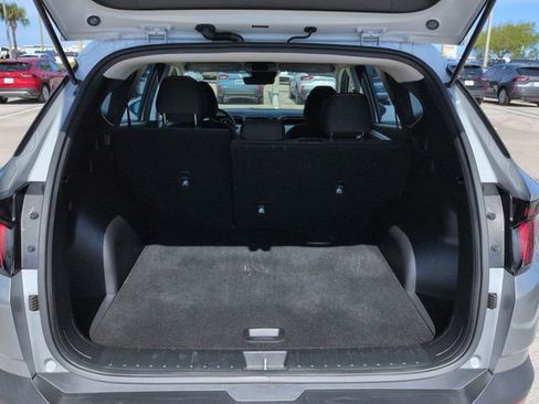 Used 2024 Hyundai Tucson SE image 13