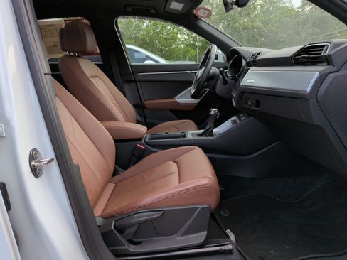 Used 2019 Audi Q3 2.0T Premium AWD/4WD image 33