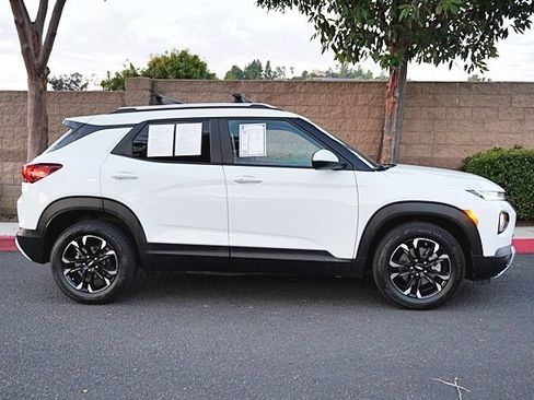 Used 2022 Chevrolet TrailBlazer LT w/ Convenience Package image 7