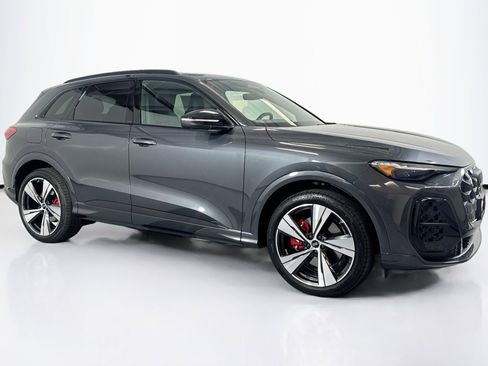 New 2025 Audi SQ5 Premium Plus image 3