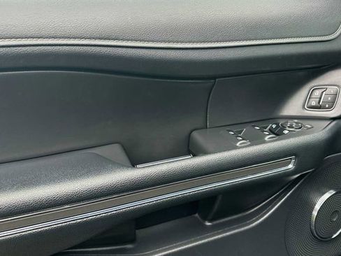 Certified 2024 Ford Expedition Max XLT image 10