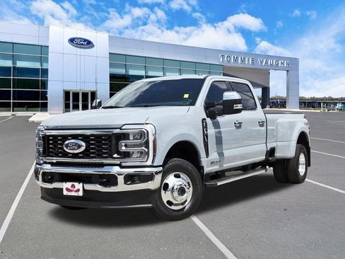 Used 2026 Ford F350 Lariat w/ Chrome Package AWD/4WD image 1