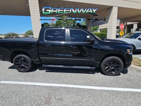 Used 2024 RAM 1500 Laramie AWD/4WD image 4
