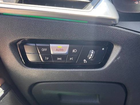 Used 2019 BMW 330i Sedan w/ Premium Package image 20