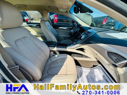 Used 2019 Lincoln MKZ Premiere image 26