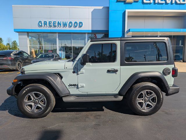 Used 2023 Jeep Wrangler Sport AWD/4WD image 2