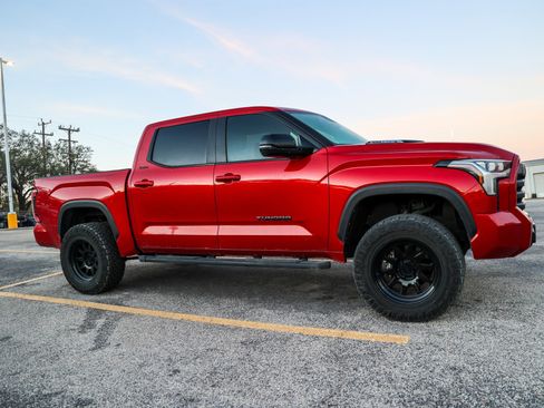 Used 2024 Toyota Tundra Limited image 7