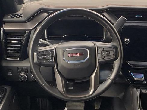 Used 2024 GMC Sierra 2500 AT4 w/ AT4 Preferred Package AWD/4WD image 26
