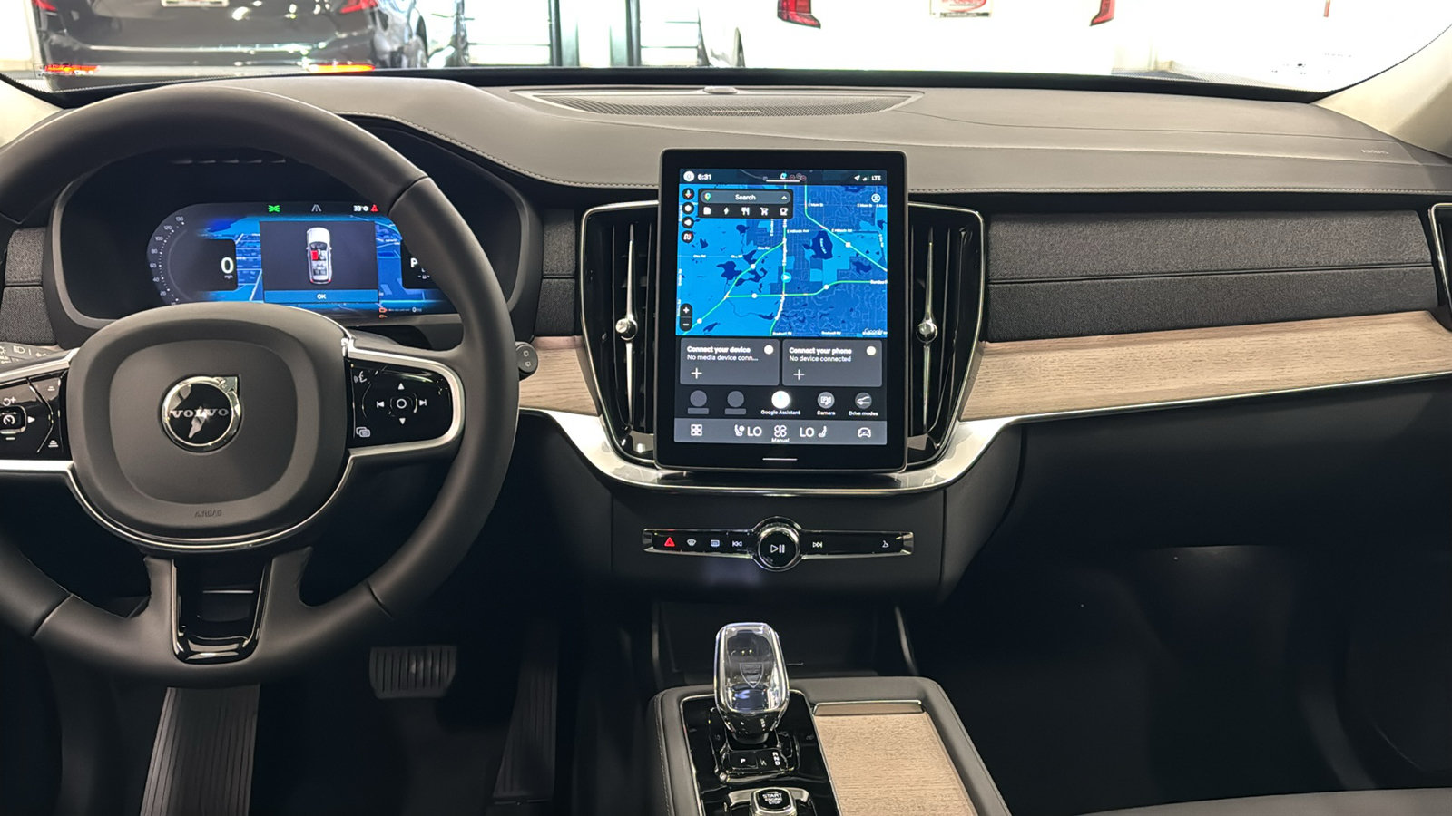 New 2026 Volvo XC90 T8 Plus w/ Protection Package Premier AWD/4WD image 11