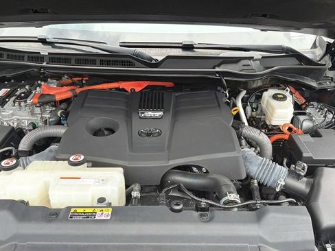 Used 2023 Toyota Sequoia SR5 w/ SR5 Premium Package RWD image 36