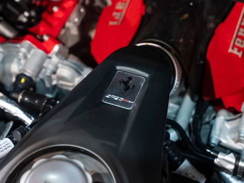 Certified 2022 Ferrari SF90 Spider AWD/4WD image 19