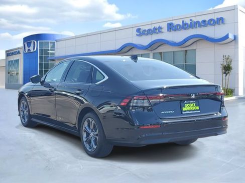 Certified 2023 Honda Accord EX image 3