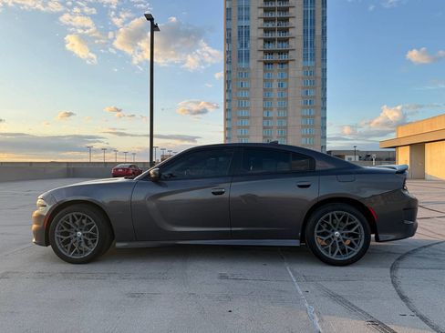 Used 2019 Dodge Charger R/T w/ Plus Group image 9