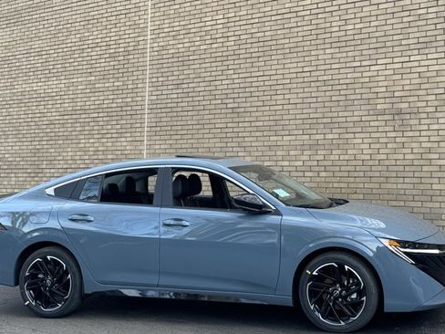 New 2026 Nissan Sentra SR w/ SR Premium Package image 7