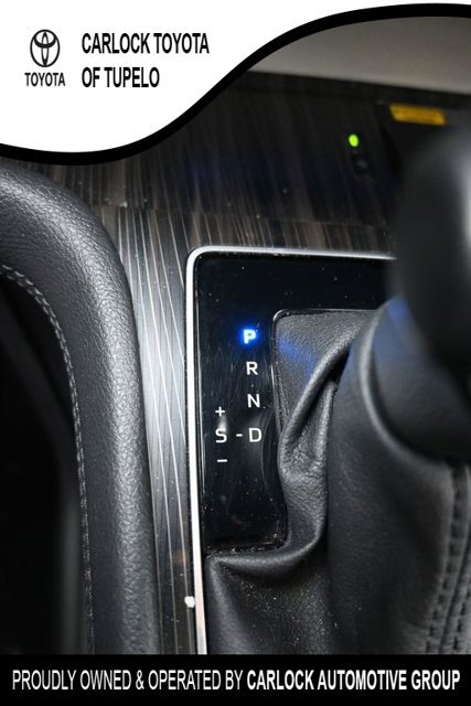 Used 2023 Toyota Sienna Platinum FWD image 33