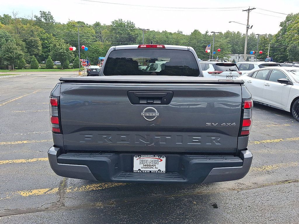 Used 2024 Nissan Frontier SV AWD/4WD image 14