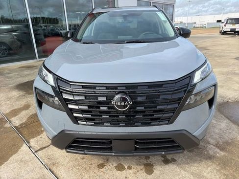 New 2026 Nissan Rogue SV FWD image 6