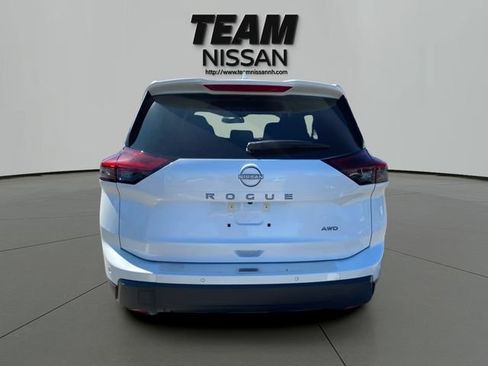 New 2026 Nissan Rogue SV image 5