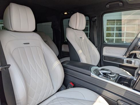 Certified 2022 Mercedes-Benz G 63 AMG 4MATIC image 32