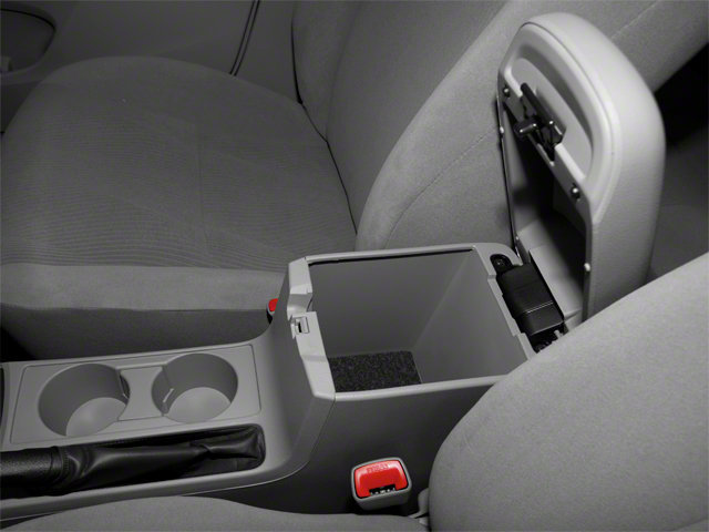 Used 2013 Toyota Corolla LE FWD image 16