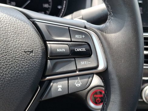 Used 2018 Honda Accord EX-L image 24