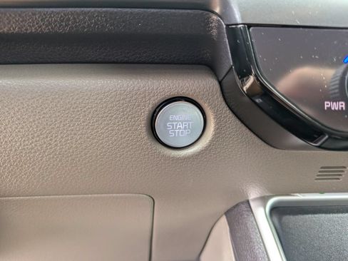 Certified 2026 Kia Carnival FWD image 27