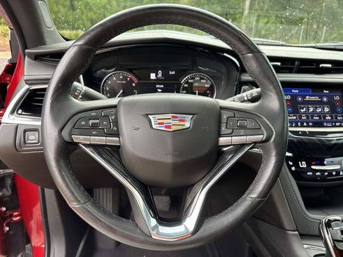 Used 2023 Cadillac XT6 Premium Luxury FWD image 15