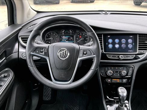 Used 2018 Buick Encore Preferred image 5