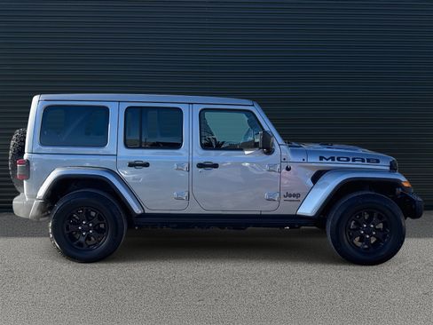 Used 2019 Jeep Wrangler Unlimited Sahara w/ Quick Order Package 24M Moab image 4