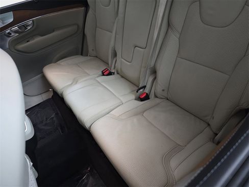 Used 2019 Volvo XC90 T6 Inscription w/ Protection Package Premier image 17