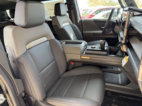 New 2025 GMC Hummer EV 3X w/ Extreme Off-Road Package image 43