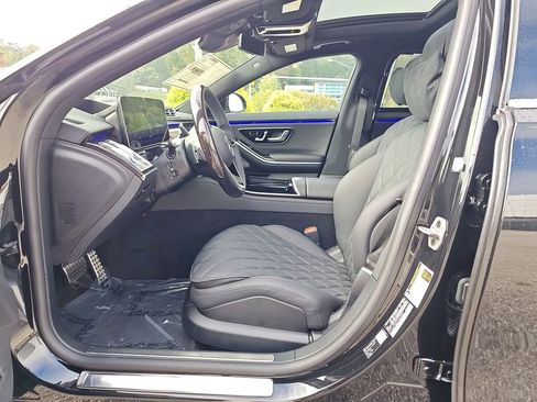 New 2026 Mercedes-Benz S 580 4MATIC Sedan image 13