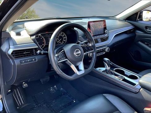 Certified 2024 Nissan Altima 2.5 SR FWD image 16