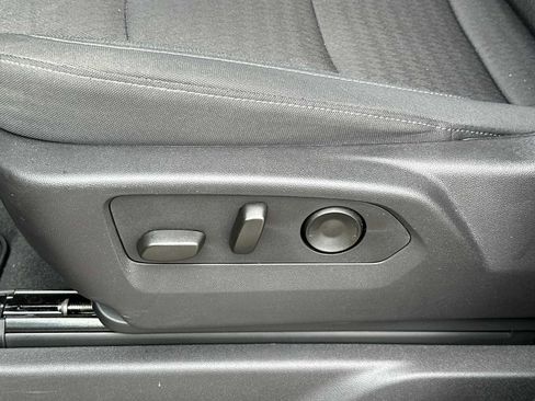 Used 2024 Chevrolet Silverado 1500 Custom w/ Turbomax Blackout Package image 12