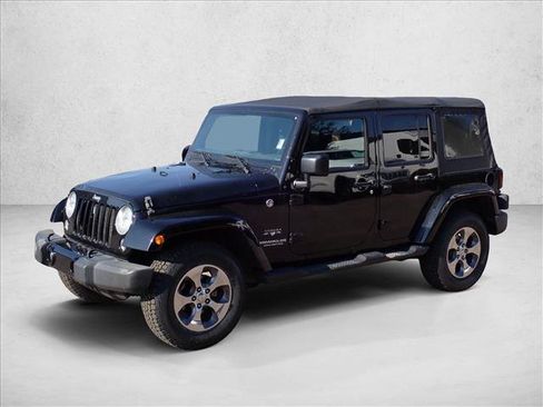 Used 2016 Jeep Wrangler Unlimited Sahara AWD/4WD image 6