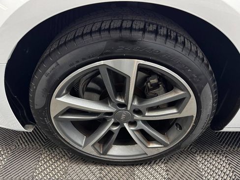 Used 2019 Audi A4 2.0T Premium image 21