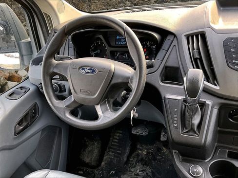 Used 2018 Ford Transit 250 130 Low Roof image 5