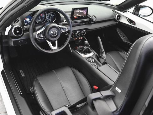 Used 2023 MAZDA MX-5 Miata Grand Touring RWD image 28