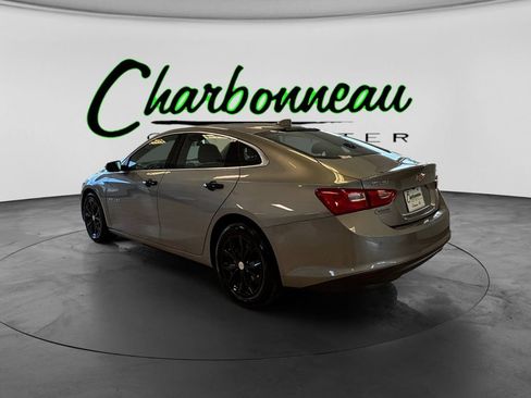 Used 2024 Chevrolet Malibu LT FWD image 3