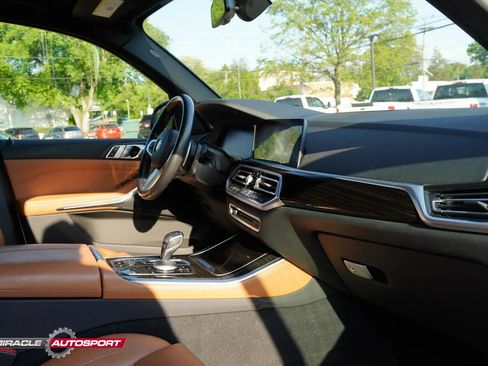 Used 2019 BMW X5 xDrive40i w/ M Sport Package AWD/4WD image 35