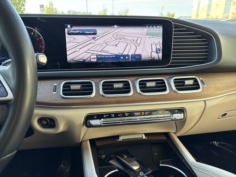 Used 2024 Mercedes-Benz GLE 350 4MATIC image 30