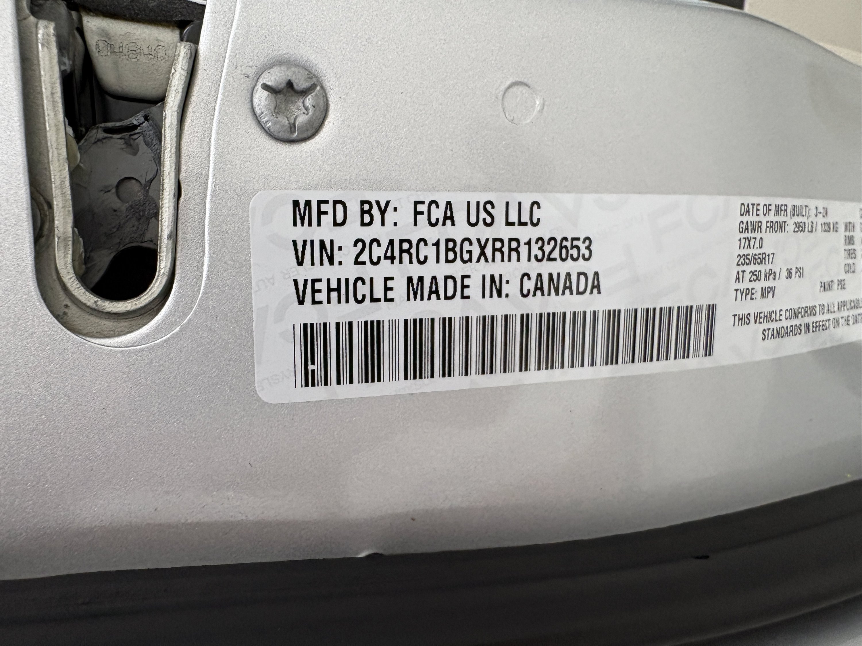 Used 2024 Chrysler Pacifica Touring-L FWD image 31
