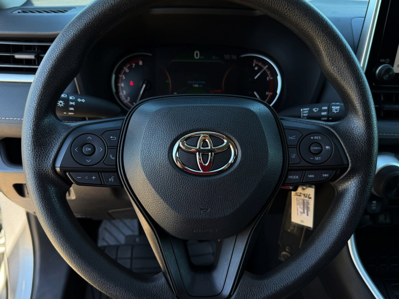 Used 2025 Toyota RAV4 LE FWD image 21