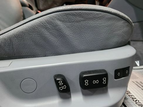 Used 1999 BMW 528i Sedan image 17