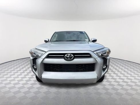Used 2021 Toyota 4Runner SR5 Premium AWD/4WD image 2