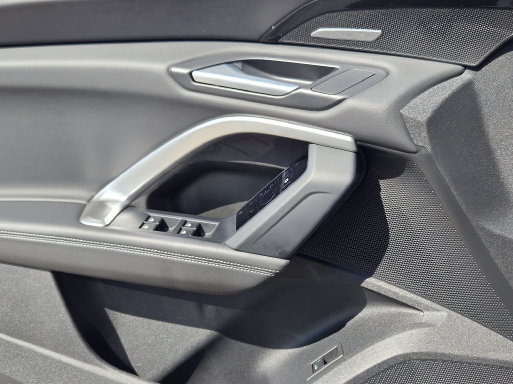 Certified 2025 Audi Q5 Prestige AWD/4WD image 30