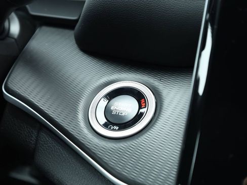 Used 2025 Jeep Grand Cherokee Laredo X w/ Trailer Tow Package image 30