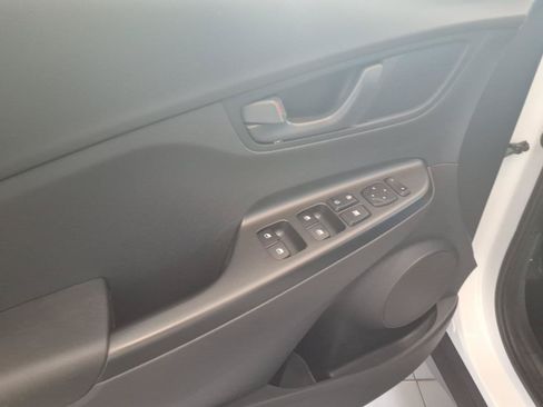 Certified 2023 Hyundai Kona SEL AWD/4WD image 12