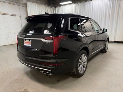 Used 2024 Cadillac XT6 Premium Luxury w/ Technology Package AWD/4WD image 5