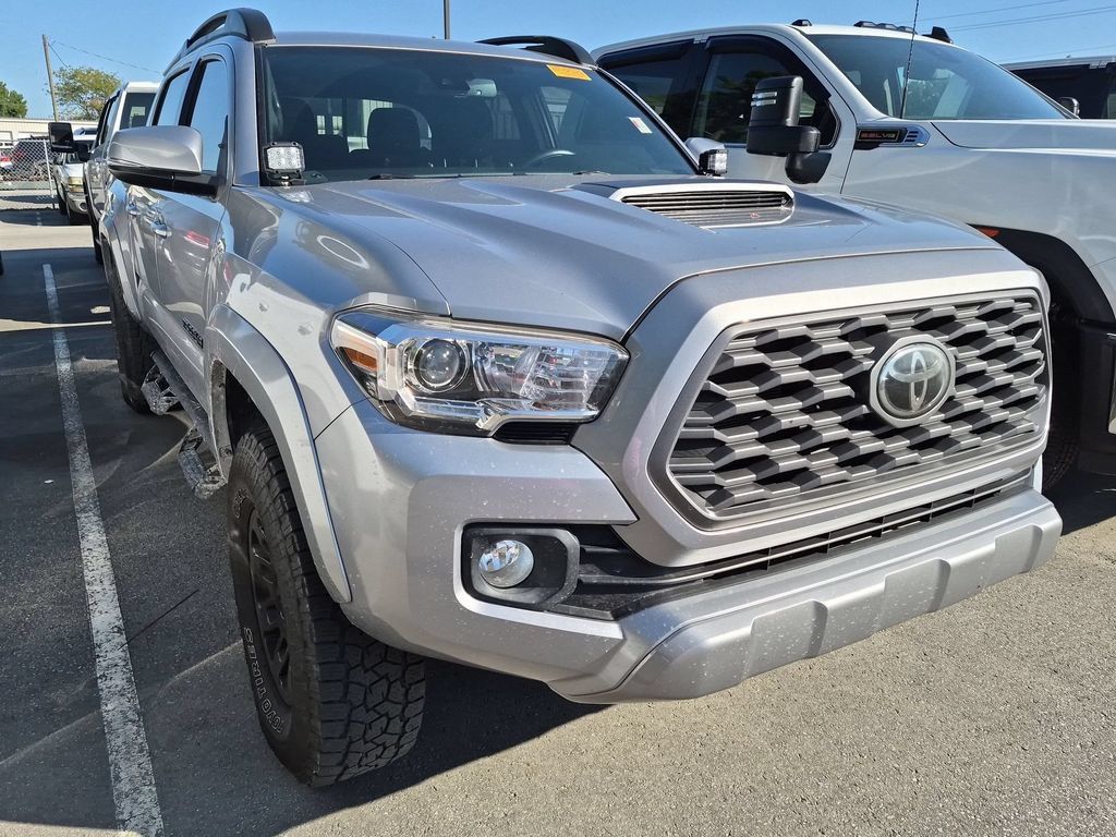 Used 2021 Toyota Tacoma TRD Sport AWD/4WD image 14